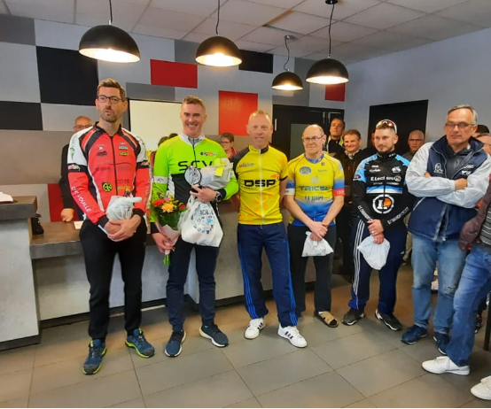 tl_files/cscv/Course de Nieuil 2023/Podium 3 ème Cat.png