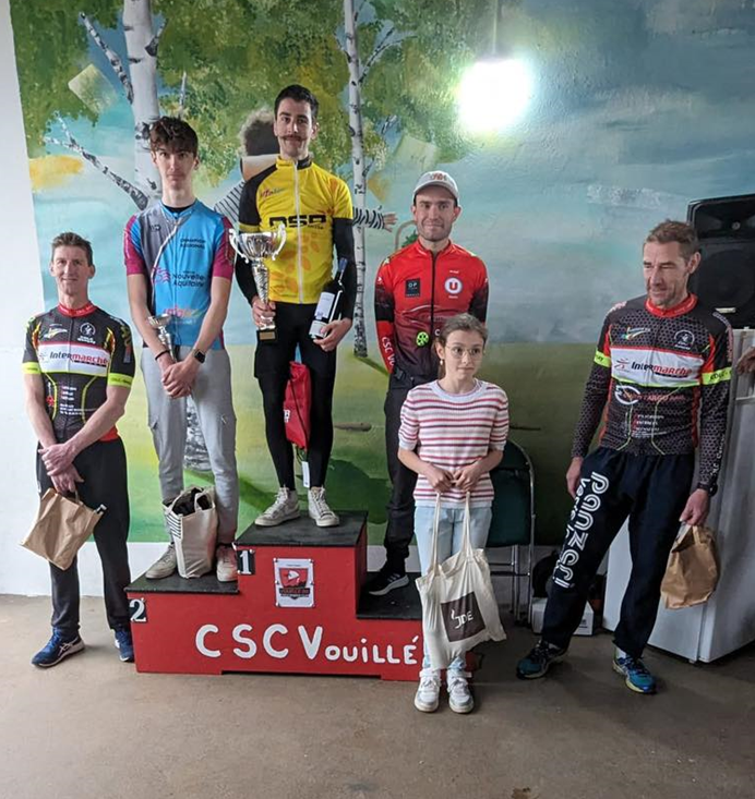 tl_files/cscv/Course de Traversonne 07-04-24/Podium 1 ere cat.png